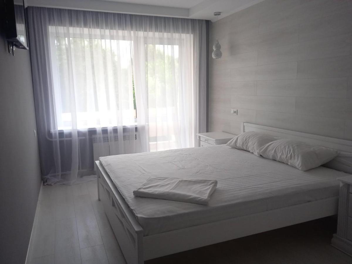 Sanatoriy-Hotel Feofaniya Kiev Esterno foto